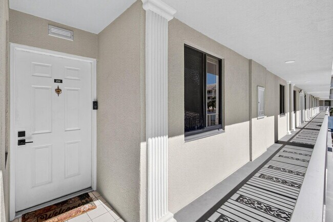 2581 Village Blvd in West Palm Beach, FL - Building Photo - Building Photo