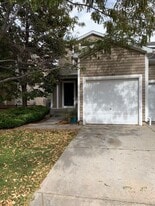 1723 Dove Creek Cir in Loveland, CO - Building Photo