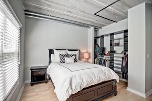 88 Central Park W, Unit 9 in New York, NY - Building Photo