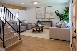 3151 E Radcliffe Ave in Anaheim, CA - Building Photo