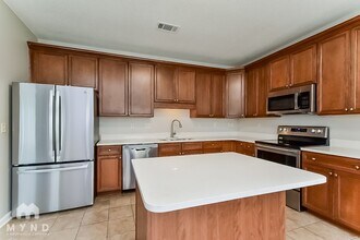 4050 Sidlehill Dr in Olive Branch, MS - Foto de edificio - Building Photo