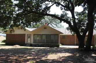 7684 Templeton Rd in Pensacola, FL - Building Photo - Building Photo