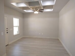 1000 Wooded Holw Ct in Weatherford, TX - Building Photo - Building Photo