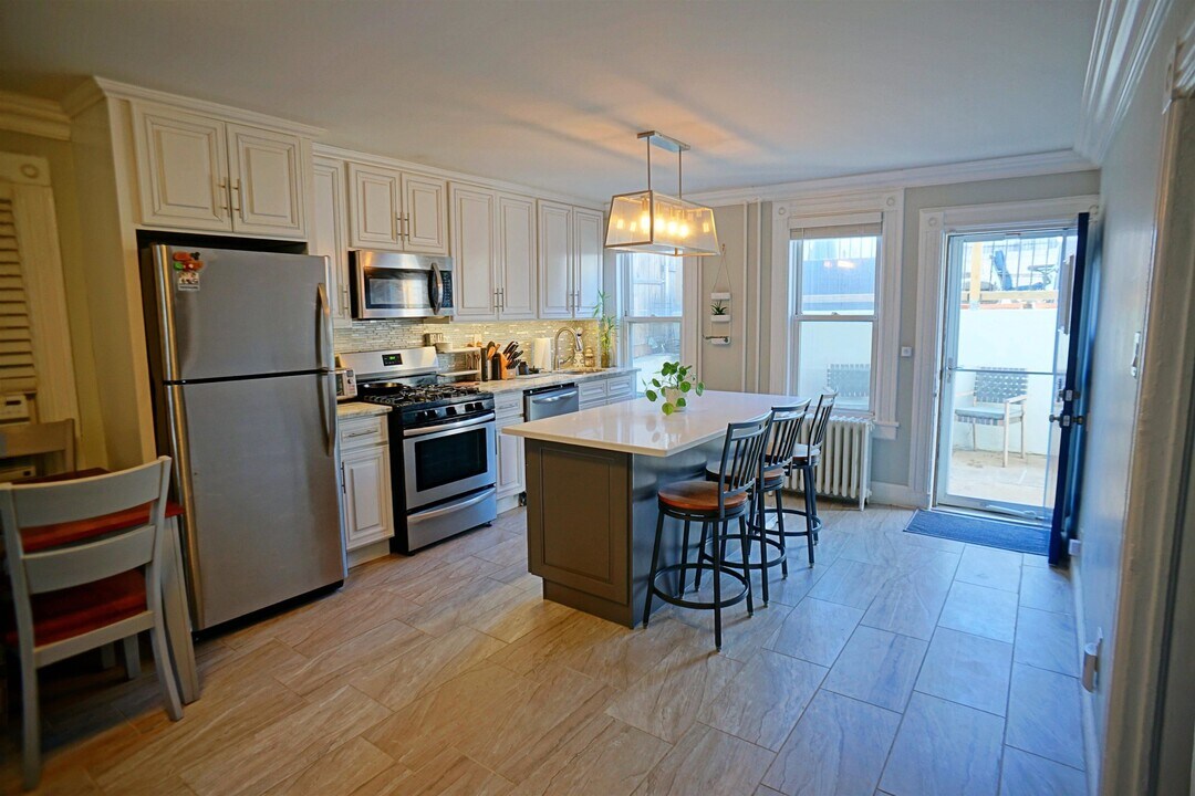 101 North St in Jersey City, NJ - Building Photo