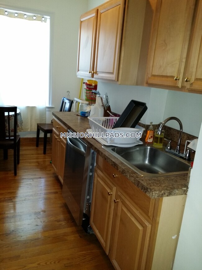 53 Georgia St-Unit -2 in Boston, MA - Building Photo - Building Photo