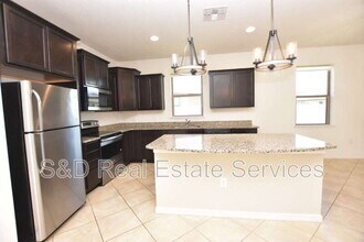 8862 Conway Rd in Polk City, FL - Building Photo - Building Photo