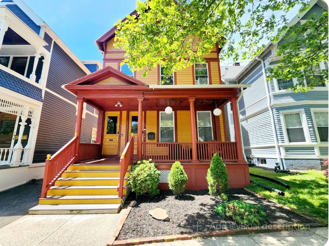 170 Mansfield St, Unit 3