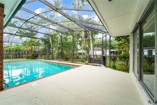 7970 SW 146th St in Palmetto Bay, FL - Building Photo