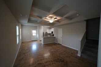 6253 Eddie Way in San Antonio, TX - Building Photo - Building Photo