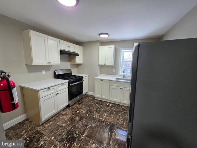 property at 107 Walnut Ave