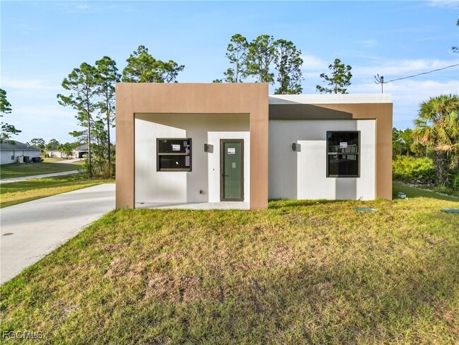 property at 935 Panda Dr