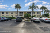 993 Sonesta Ave NE in Palm Bay, FL - Foto de edificio - Building Photo