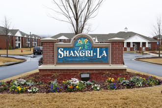 Shangri-La Park in Cartersville, GA - Foto de edificio - Building Photo