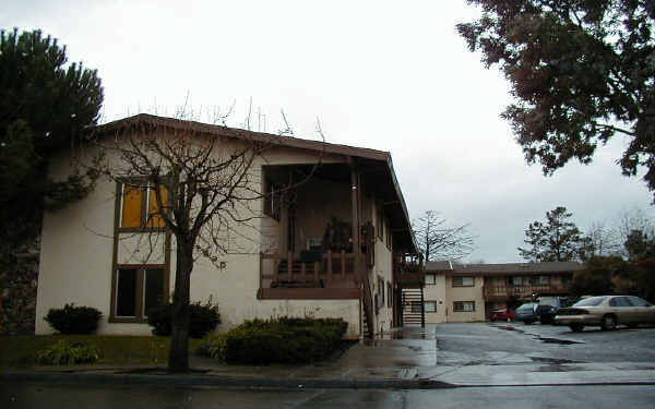 1595 Herbert St in Santa Rosa, CA - Building Photo