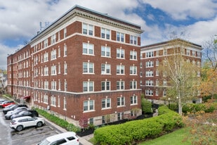 Windsor Apartments in Buffalo, NY - Building Photo