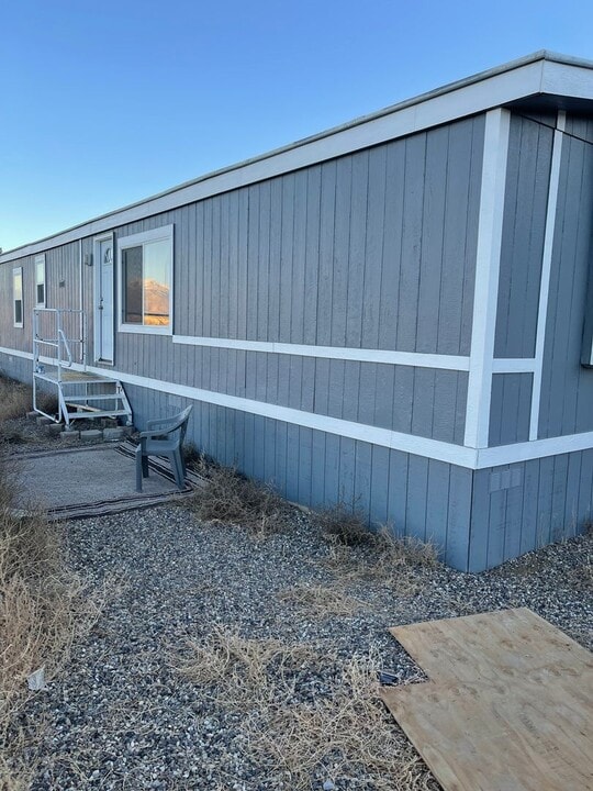 2746 Hummingbird St in Spring Creek, NV - Building Photo