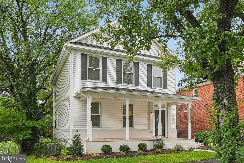 3722 36th St in Mount Rainier, MD - Building Photo
