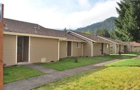 Mountain View Manor in Oakridge, OR - Building Photo - Building Photo