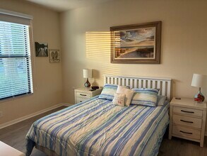 9532 Avellino Way, Unit 9532 Avellino Way 2716 in Naples, FL - Building Photo - Building Photo