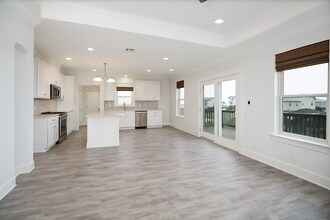 1169 Sailfish St in Bayou Vista, TX - Building Photo - Building Photo