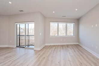 201-205 Randolph Ave in Jersey City, NJ - Building Photo - Building Photo
