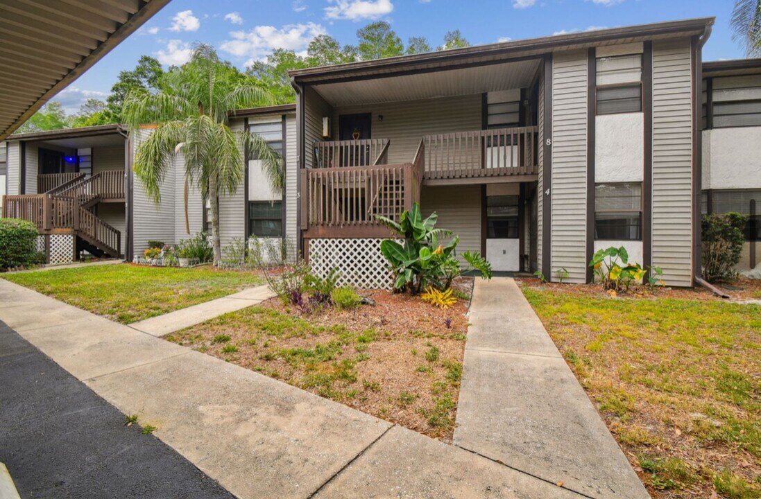 11550 Baywood Meadows Dr-Unit -11550 Baywood Meadows Dr APT 3 in New Port Richey, FL - Foto de edificio