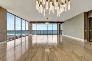 17749 Collins Ave in Sunny Isles Beach, FL - Building Photo