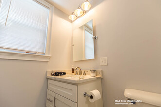 27 Tower St, Unit 1 in Boston, MA - Building Photo - Building Photo