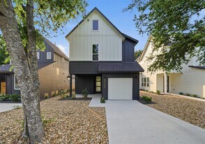 2216 Yellow Jacket Ln in Austin, TX - Building Photo