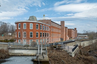 The Lofts at Sherwood Falls in Berlin, CT - Building Photo - Building Photo