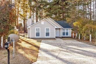 7037 Candlewood Dr in Fayetteville, NC - Building Photo - Building Photo