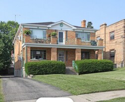 3131 Mozart Ave, Unit 1 in Cincinnati, OH - Building Photo