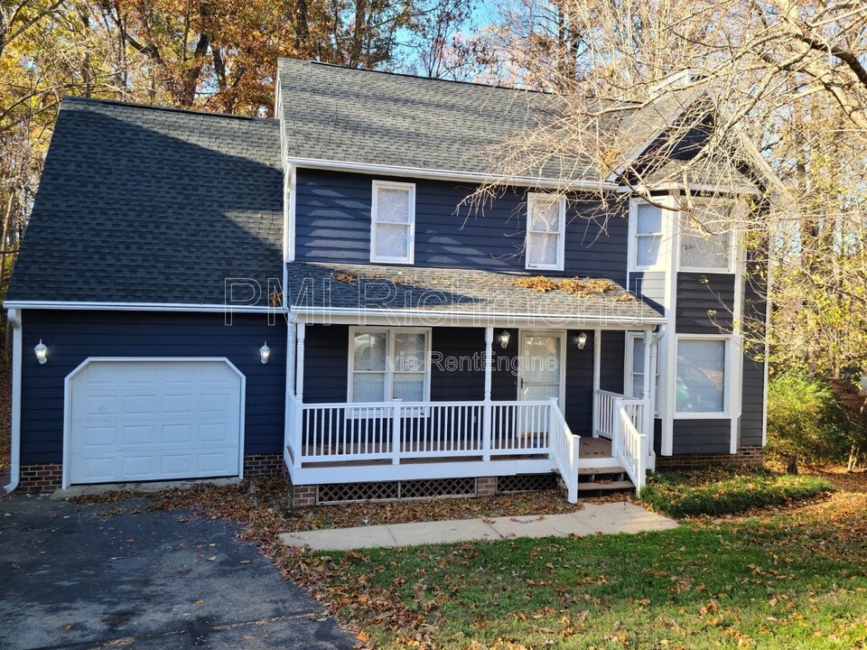 1500 Tackley Pl in Midlothian, VA - Building Photo