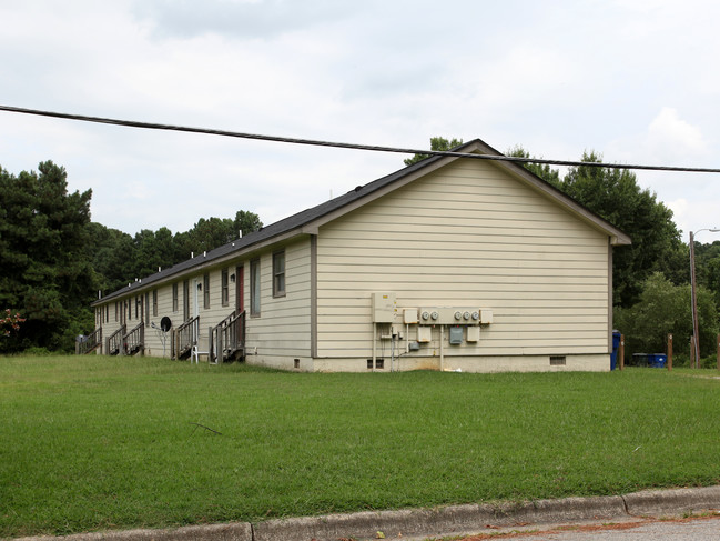 4201 Lake Ridge Dr in Raleigh, NC - Building Photo - Building Photo