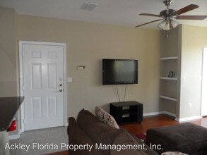 8927 Legacy Ct-Unit -20-201 in Kissimmee, FL - Building Photo - Building Photo