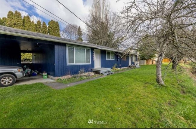 property at 2201 Happy Ct