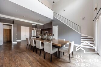 1008 W Lake St in Chicago, IL - Building Photo - Building Photo
