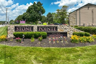 Stone Pointe Village in Fort Wayne, IN - Building Photo