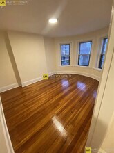 885 Massachusetts Ave in Cambridge, MA - Foto de edificio - Building Photo