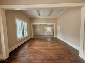 227 S Zetterower Ave in Statesboro, GA - Building Photo - Building Photo