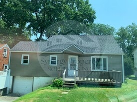 373 Agate Ave in Mansfield, OH - Building Photo