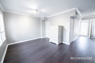 921 W Winona St in Chicago, IL - Building Photo - Building Photo