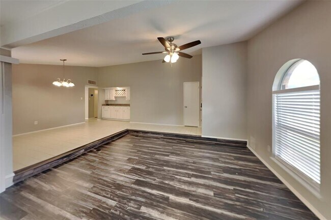 5211 Girnigoe Dr photo'