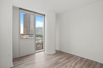 3740 N Halsted St in Chicago, IL - Building Photo - Building Photo