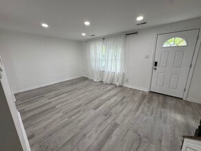 5585 Hecate Ct in Fairfax, VA - Building Photo - Building Photo