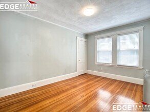 48 Beacon Park in Watertown, MA - Foto de edificio - Building Photo