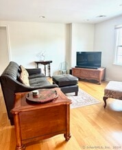 59 Williams Ave in Stonington, CT - Building Photo - Building Photo