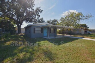 118 Flamingo Dr in Auburndale, FL - Building Photo - Building Photo