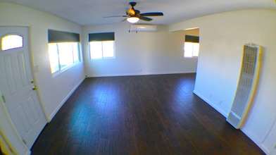 208 E 221st St in Carson, CA - Building Photo - Building Photo
