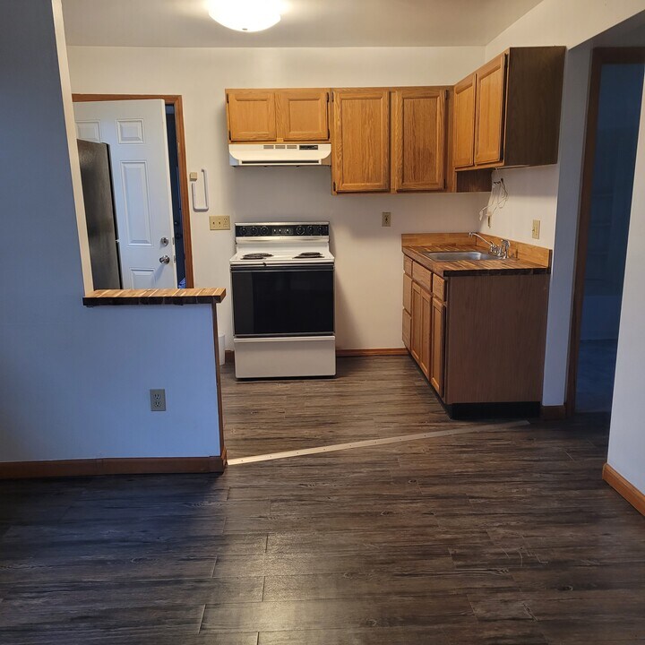 203 Stafford Rd, Unit Duplex in Millport, NY - Foto de edificio